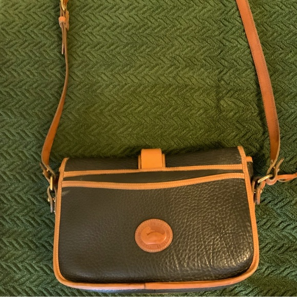 DOONEY & BOURKE SHOULDER BAG - Picture 4 of 4